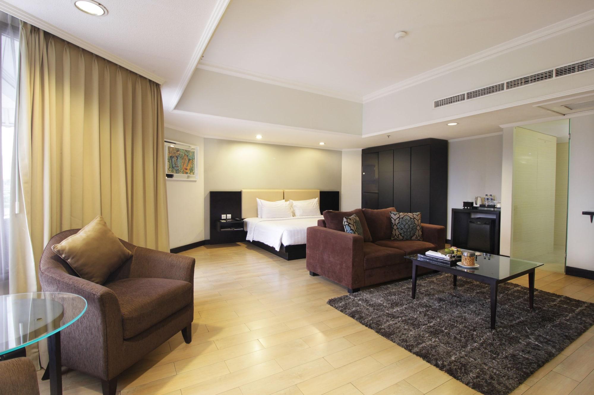 Hotel Santika Premiere Jogja Джокякарта Екстериор снимка