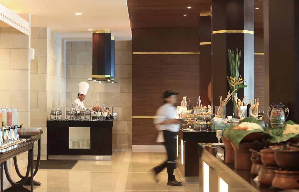 Hotel Santika Premiere Jogja Джокякарта Екстериор снимка