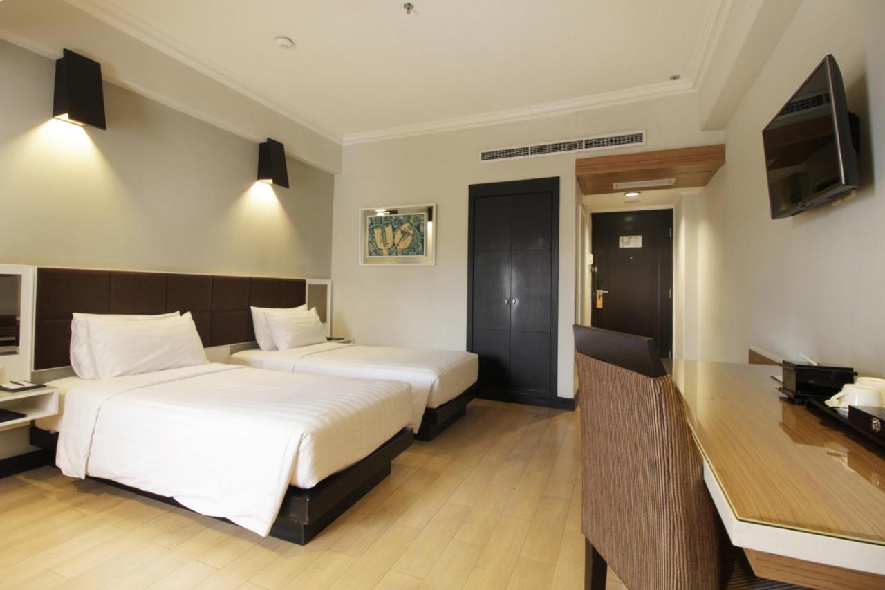 Hotel Santika Premiere Jogja Джокякарта Екстериор снимка
