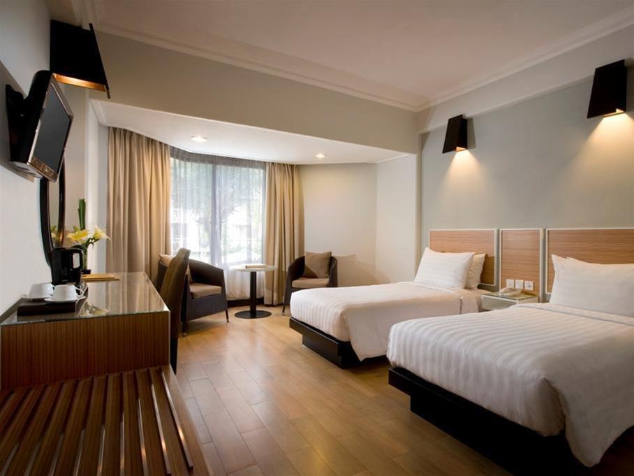 Hotel Santika Premiere Jogja Джокякарта Екстериор снимка