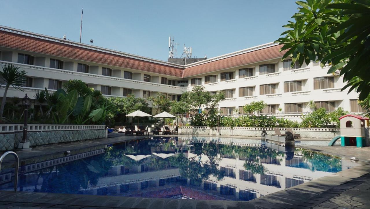 Hotel Santika Premiere Jogja Джокякарта Екстериор снимка